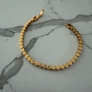 Oak and luna ENGRAVED DOT BRACELET gold vermeil E,S 6 inch